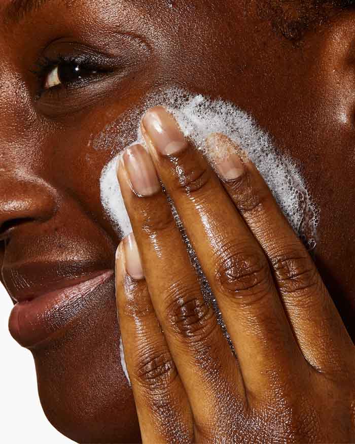 Hydrating Cream to Foam Cleanser